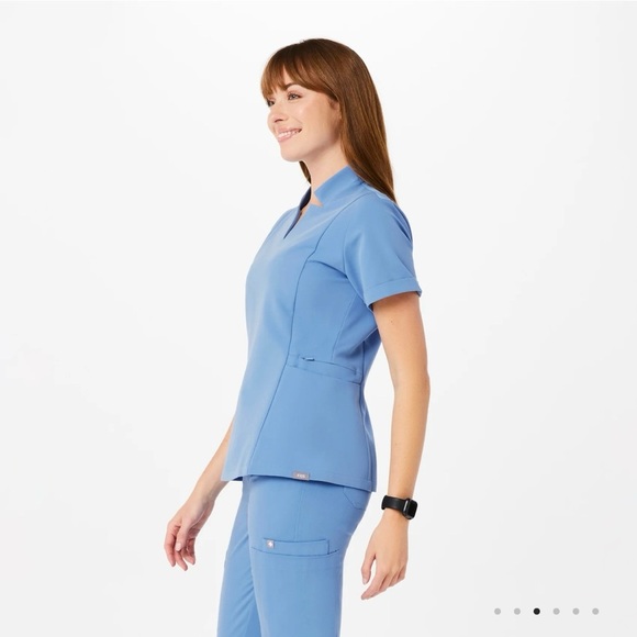 FIGS Inala Slim Scrub Top - Picture 2 of 8
